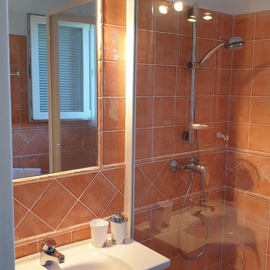 Mini Villa Messicana 5 Pers Piscine 500 M Plage Леччи Екстериор снимка